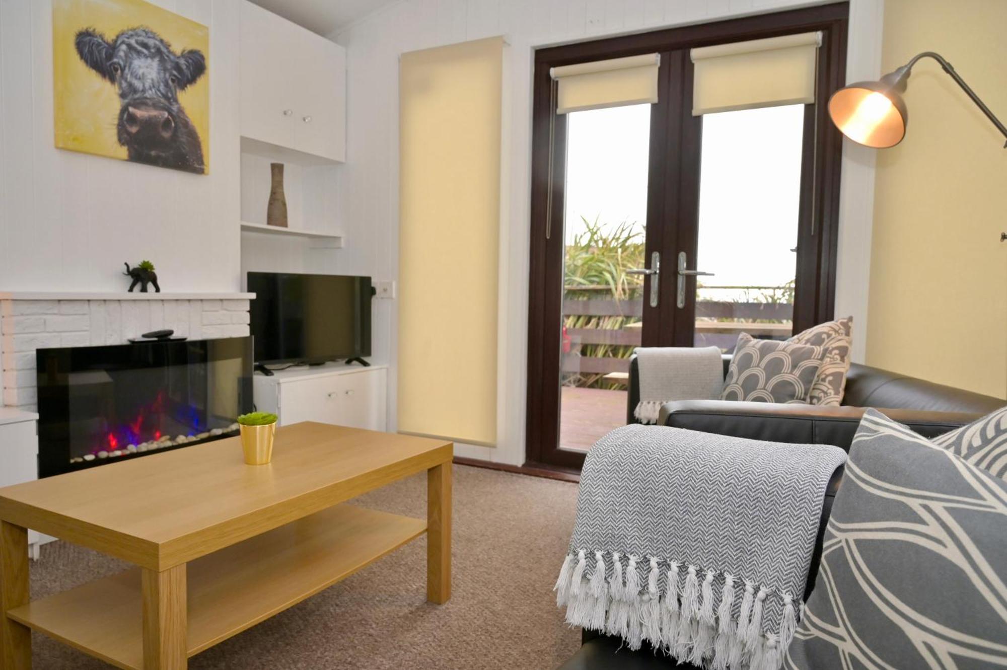 Bunnahabhain 5 - Farm Stay - Stunning Sea And Rural Views Странрар Экстерьер фото