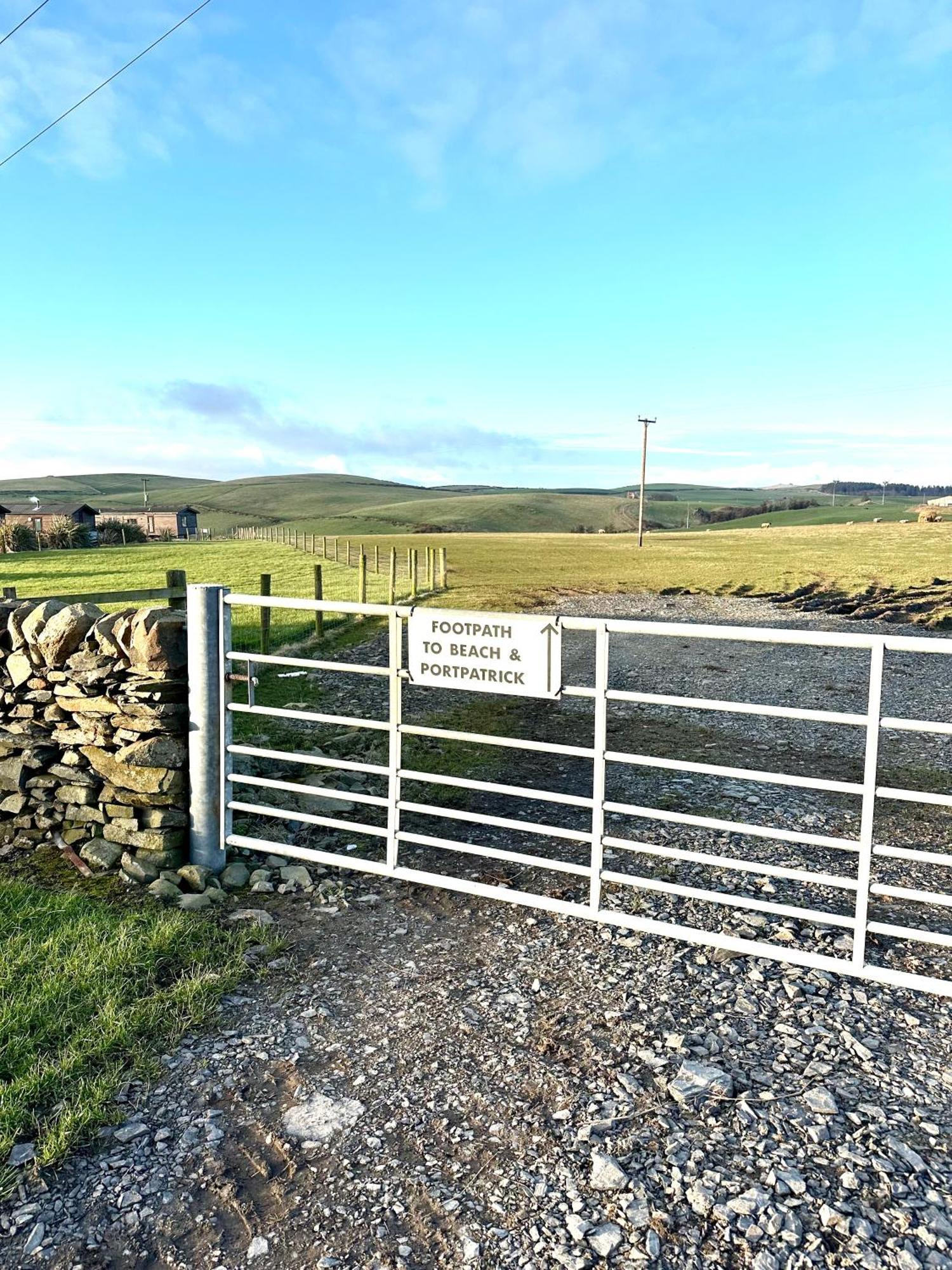 Bunnahabhain 5 - Farm Stay - Stunning Sea And Rural Views Странрар Экстерьер фото